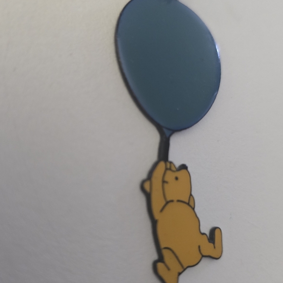 3/$20 Vintage Disney Winnie The Pooh Keychain - Picture 3 of 7